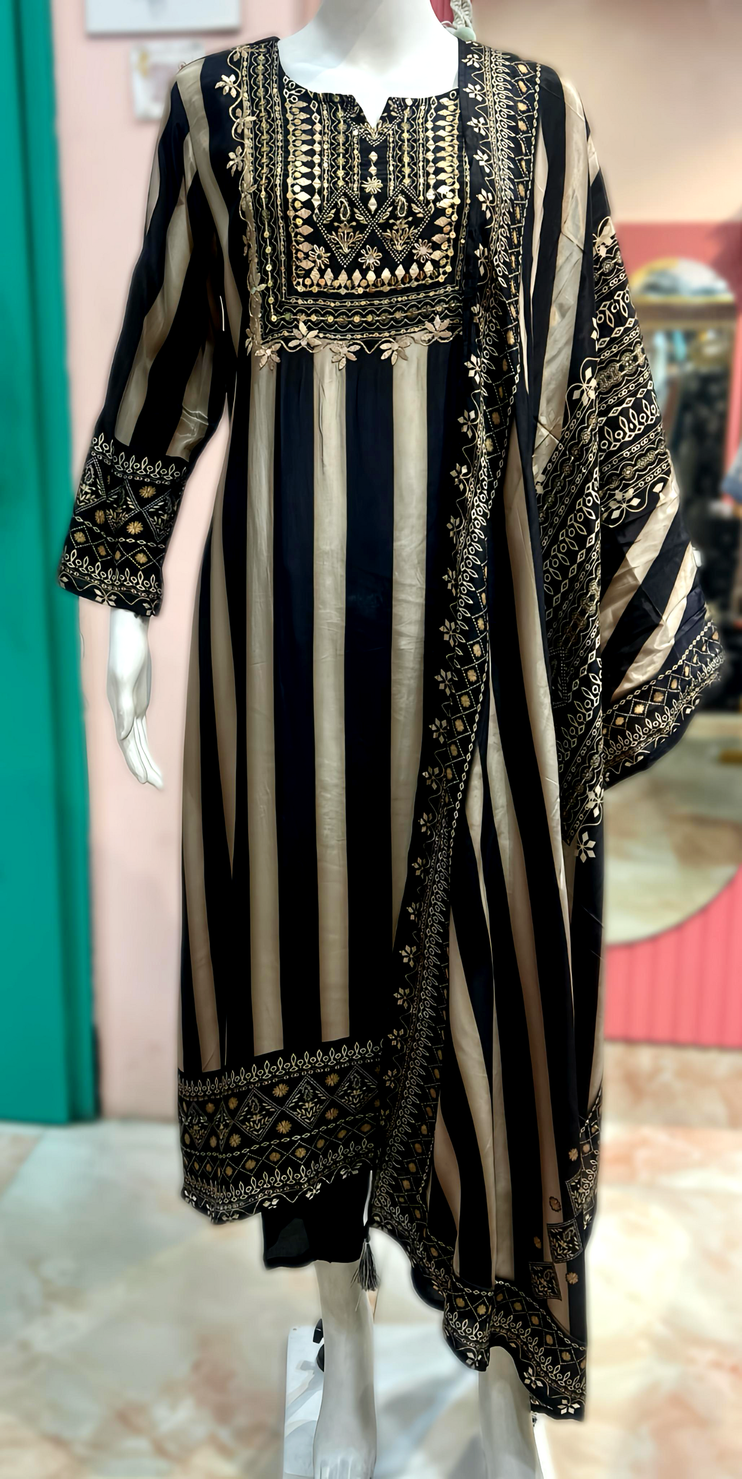 Pure Crepe Suit with Retro Stripes and Embroidery HOA0197