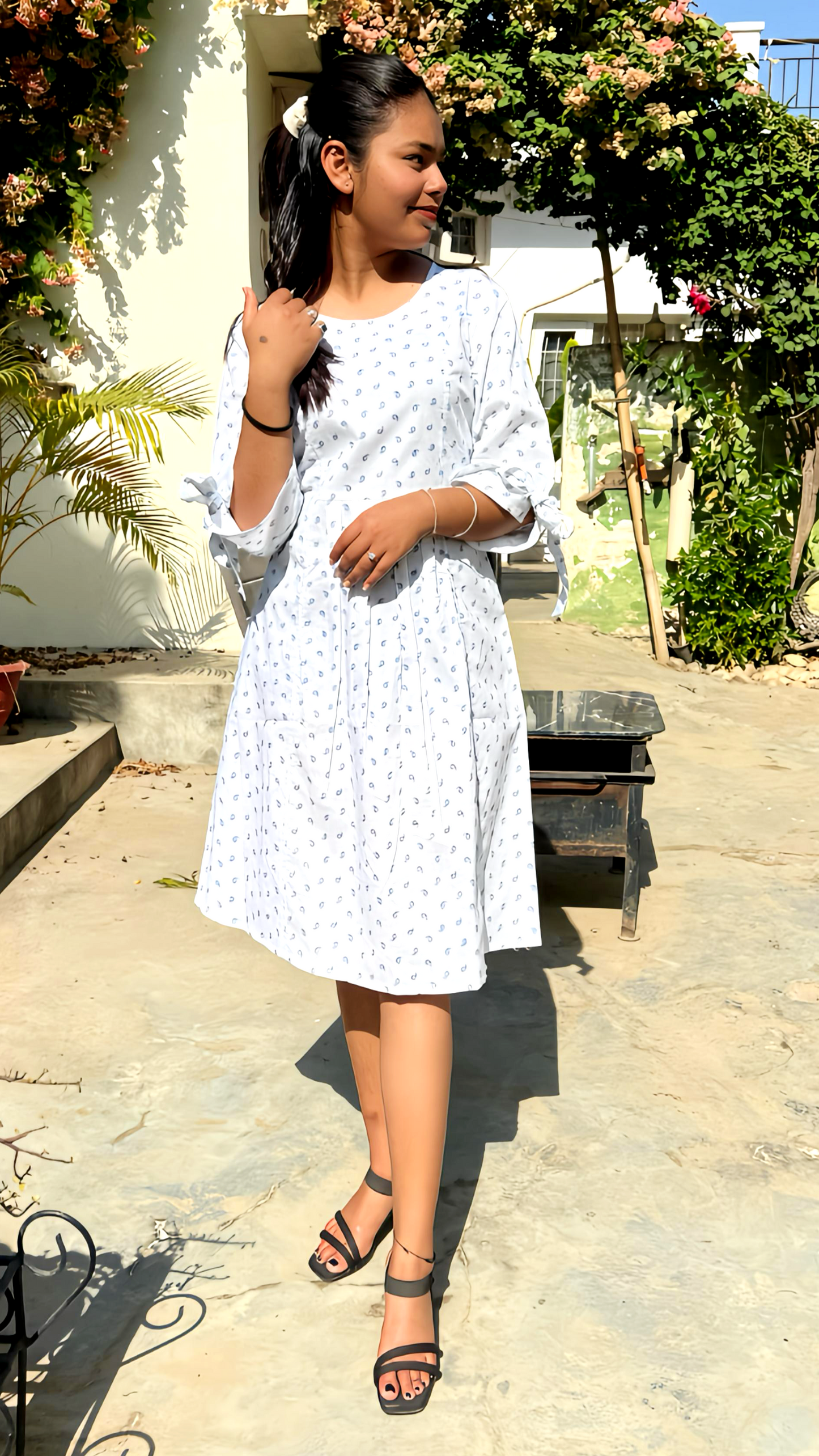 Cute Frock With sleeves With Bows HOA038