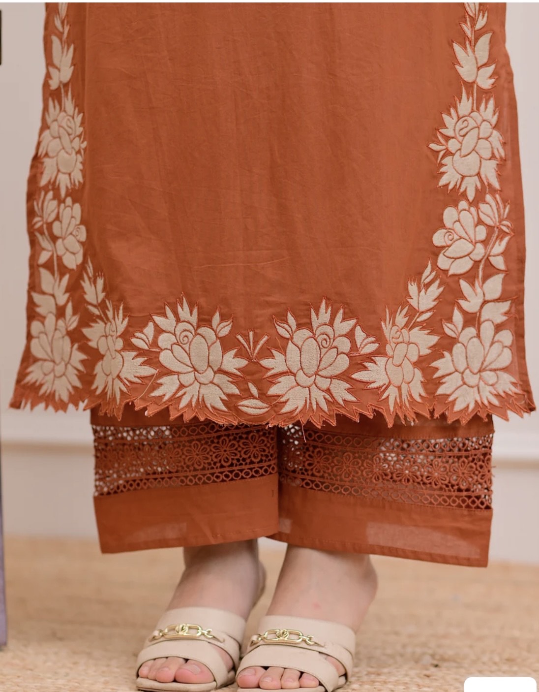 ANANYA PREMIUM COTTON DUPATTA SET WITH EMBROIDERY HOA0104