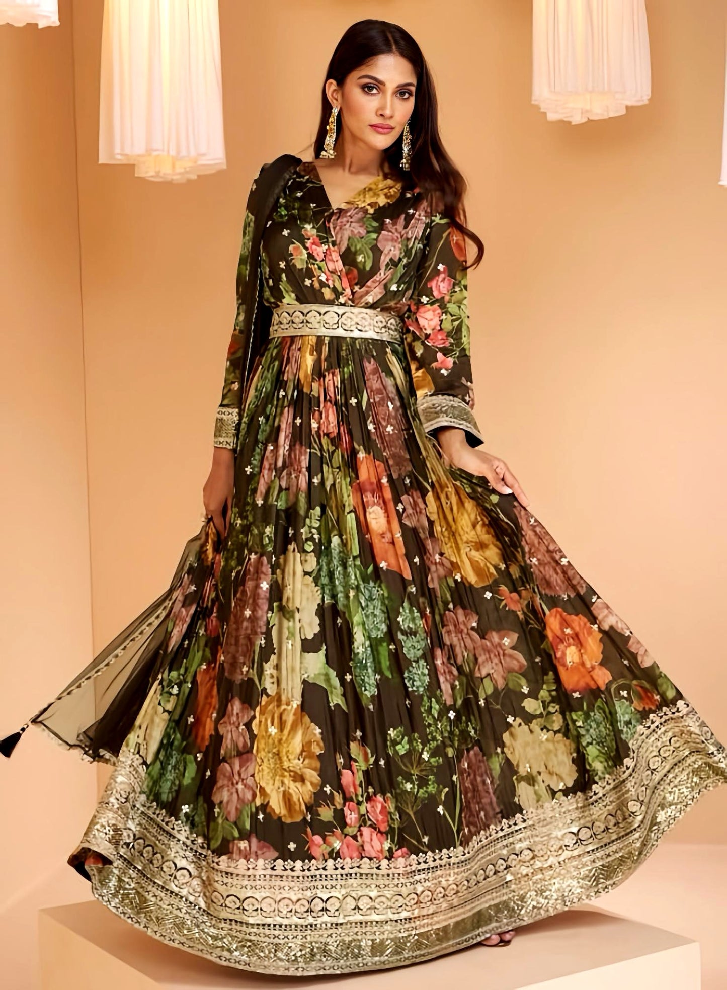 Beautiful GRAND western gown HOA050