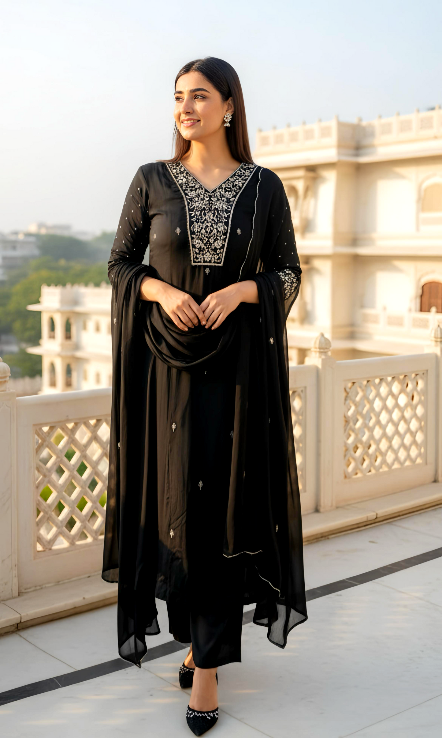 ZARDOZI BLACK ANARKAL HOA069