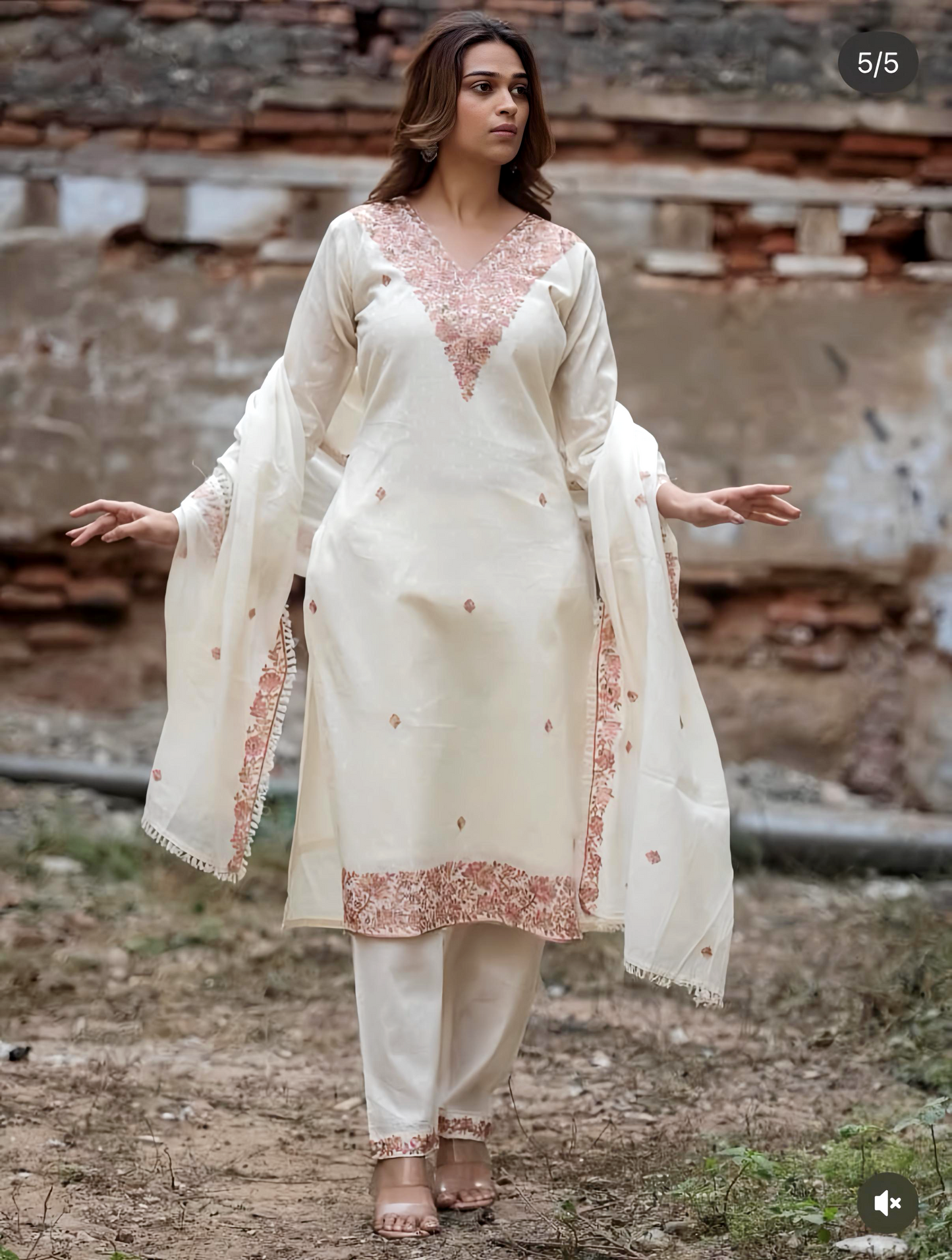 White Kashmiri Embroidery Suit – Organic Jute Cotton HOA0226