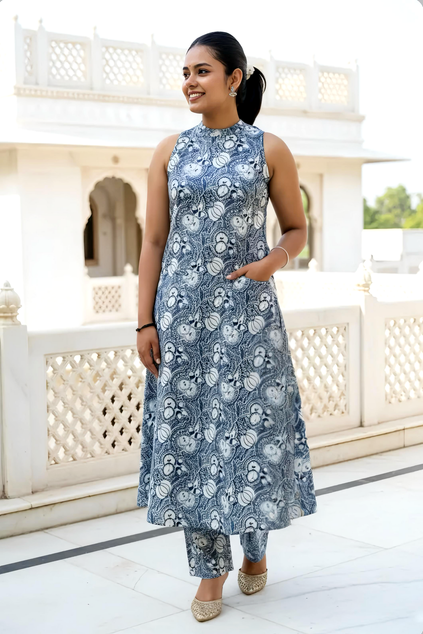 Beautiful Halter Neck Kurta And Pant With Pockets HOA027