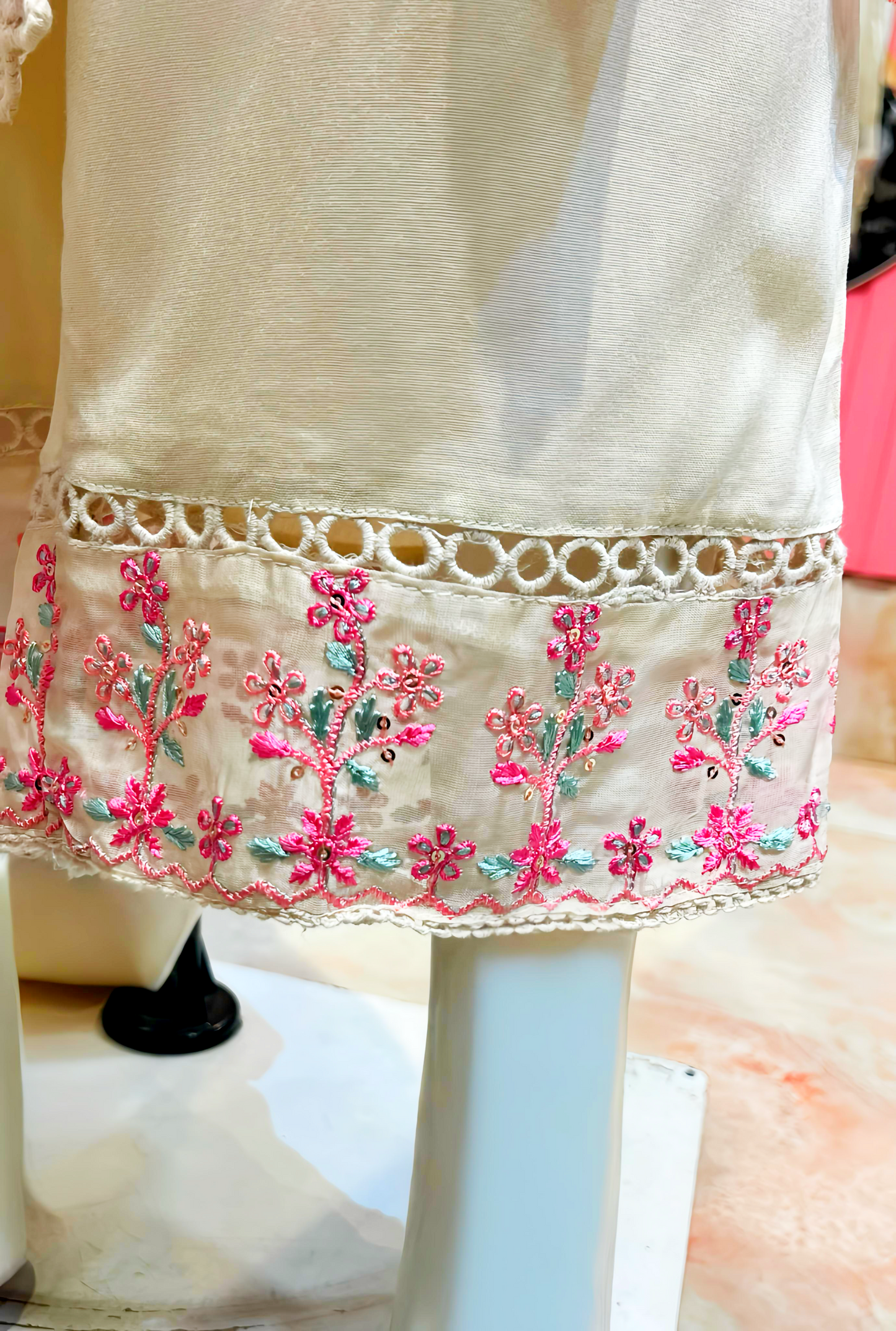 LUXURY WHITE ORGANZA DUPATTA SET HOA0172