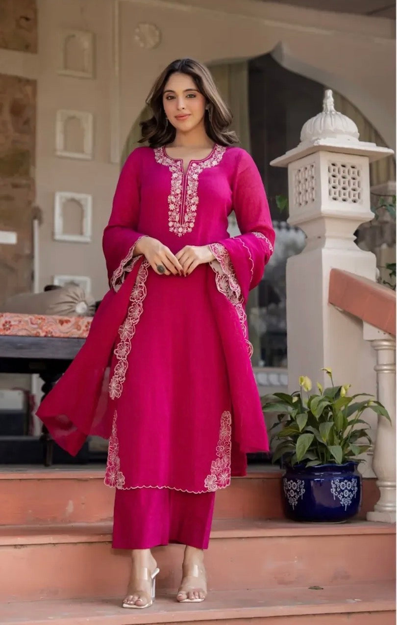 CRINLE TEXTURED PAKISTANI SUIT HOA0225