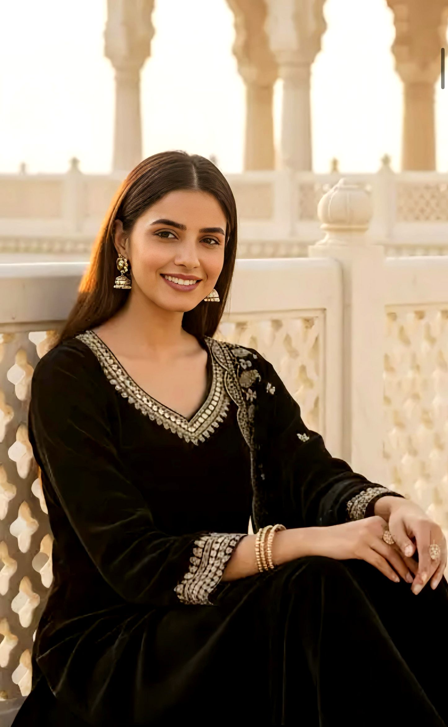 NIA PREMIUM VELVET A-LINE PAKISTANI  SET HOA0188