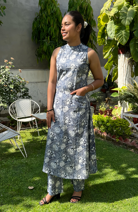 Beautiful Halter Neck Kurta And Pant With Pockets HOA027