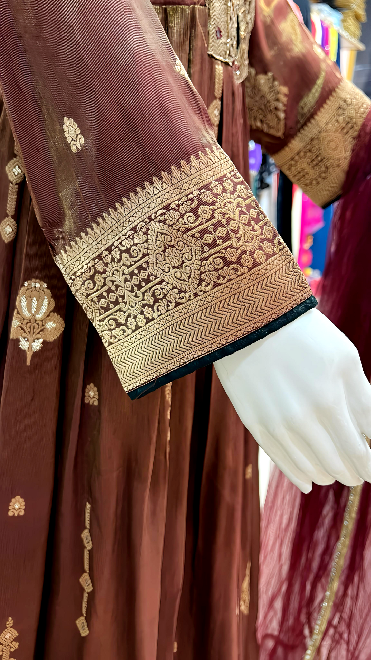 BURGET FRIENDLY PARTYWEAR GOWN WITH DUPATTA HOA094