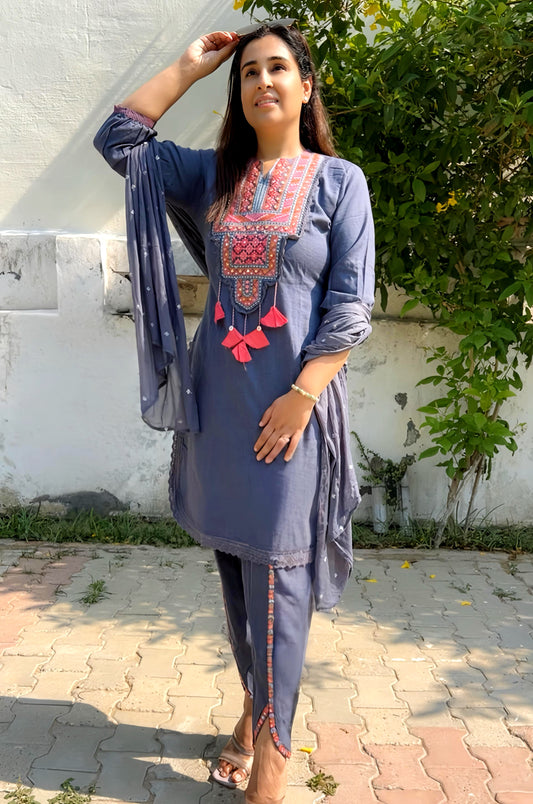 Ryna smart outfit with apple cut pants HOA053