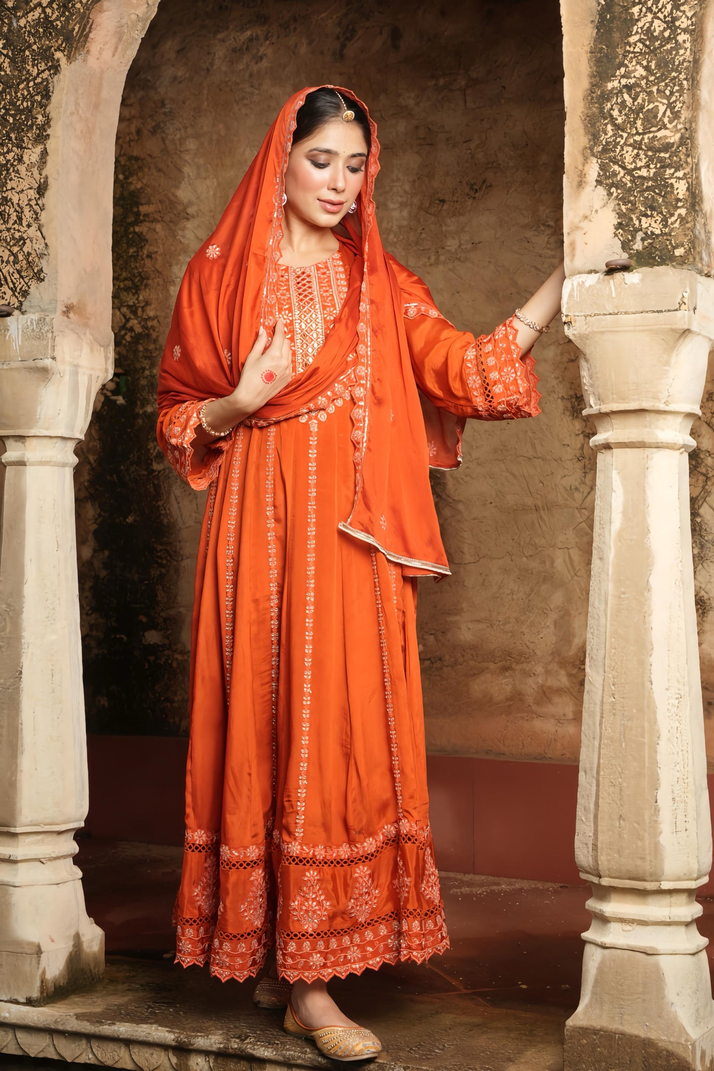 RAMYA TRADITIONAL LUXE ANARKALI HOA086