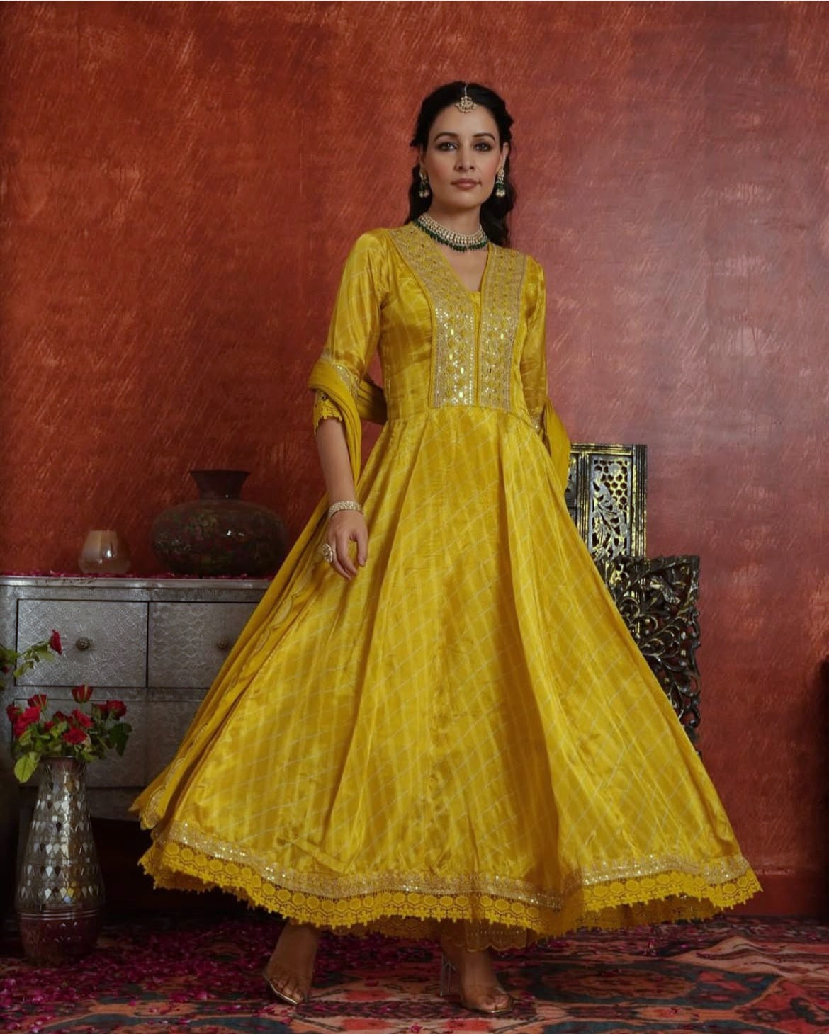 PRANSHI HALDI OUTFIT HOA071