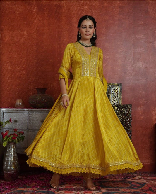 PRANSHI HALDI OUTFIT HOA071