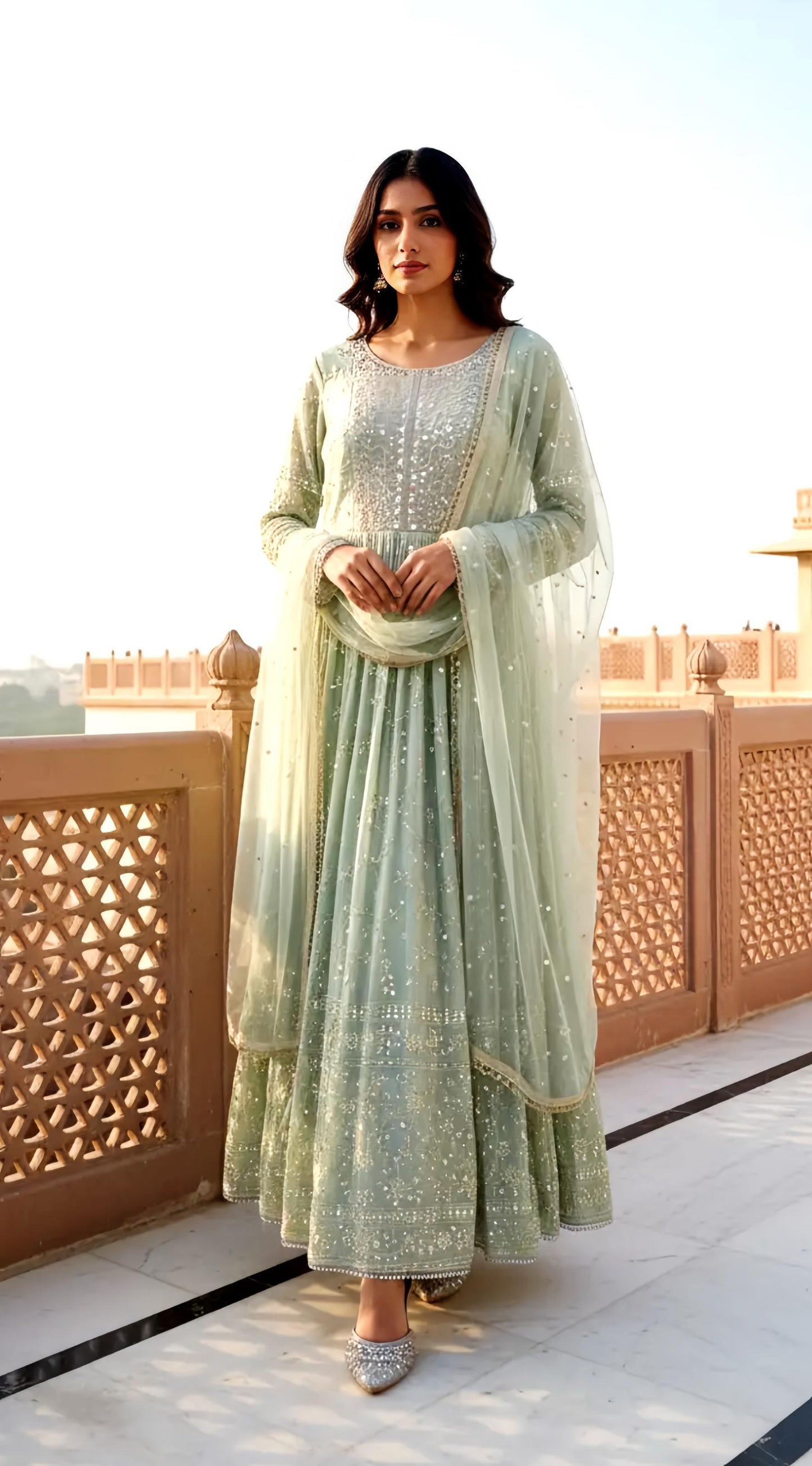 PRANSHI BEAUTIFUL GOWN HOA0123