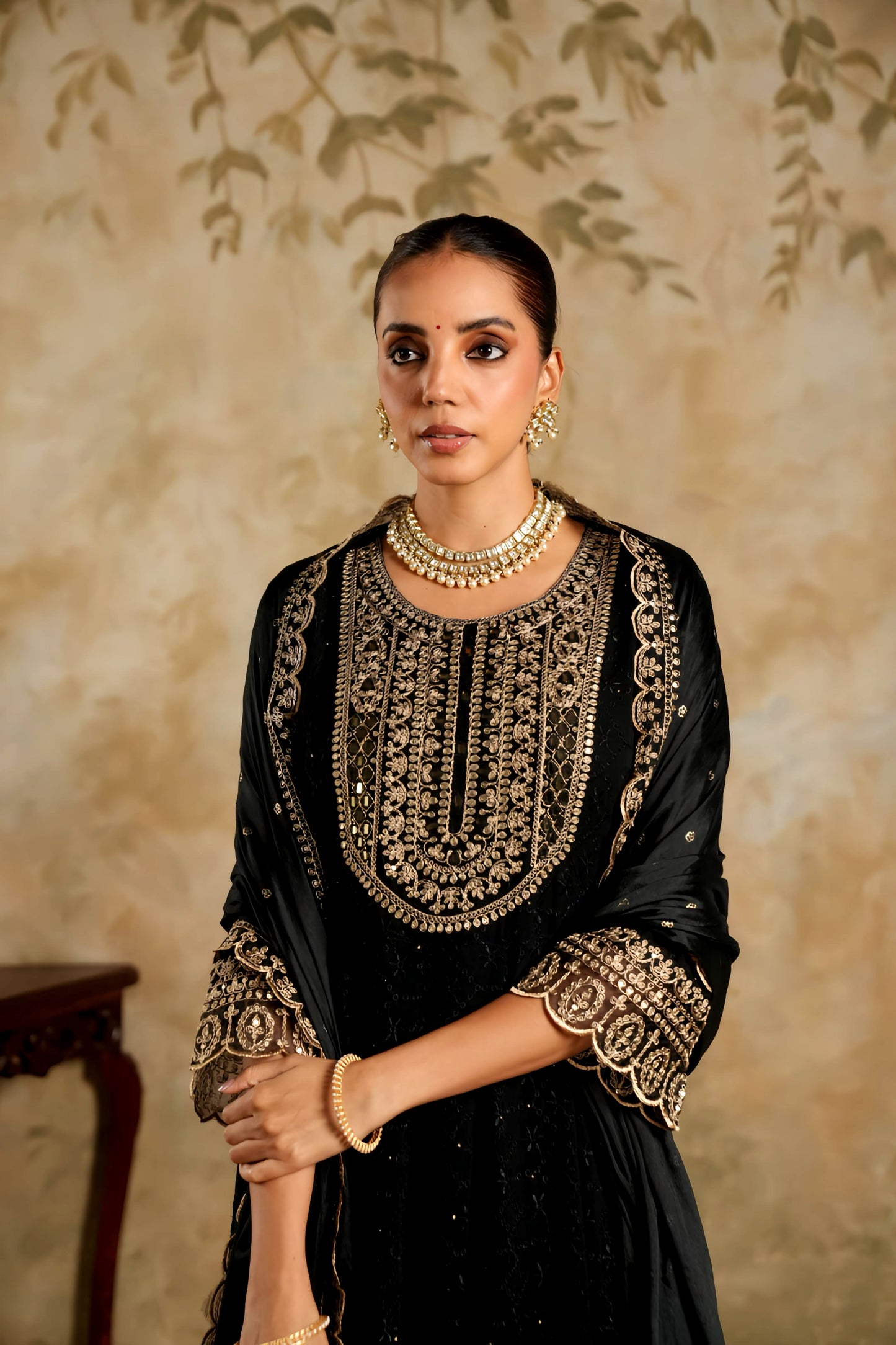 DIVA BLACK ANARKALI WITH MAHARANI DUPATTA HOA107