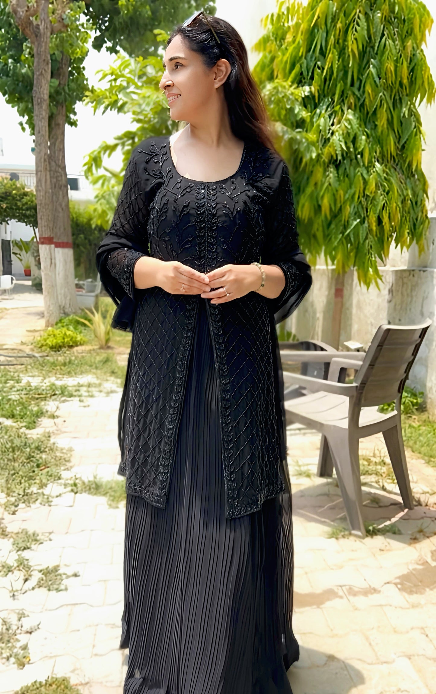 SANJANA BLACK EMB. OUTFIT HOA061