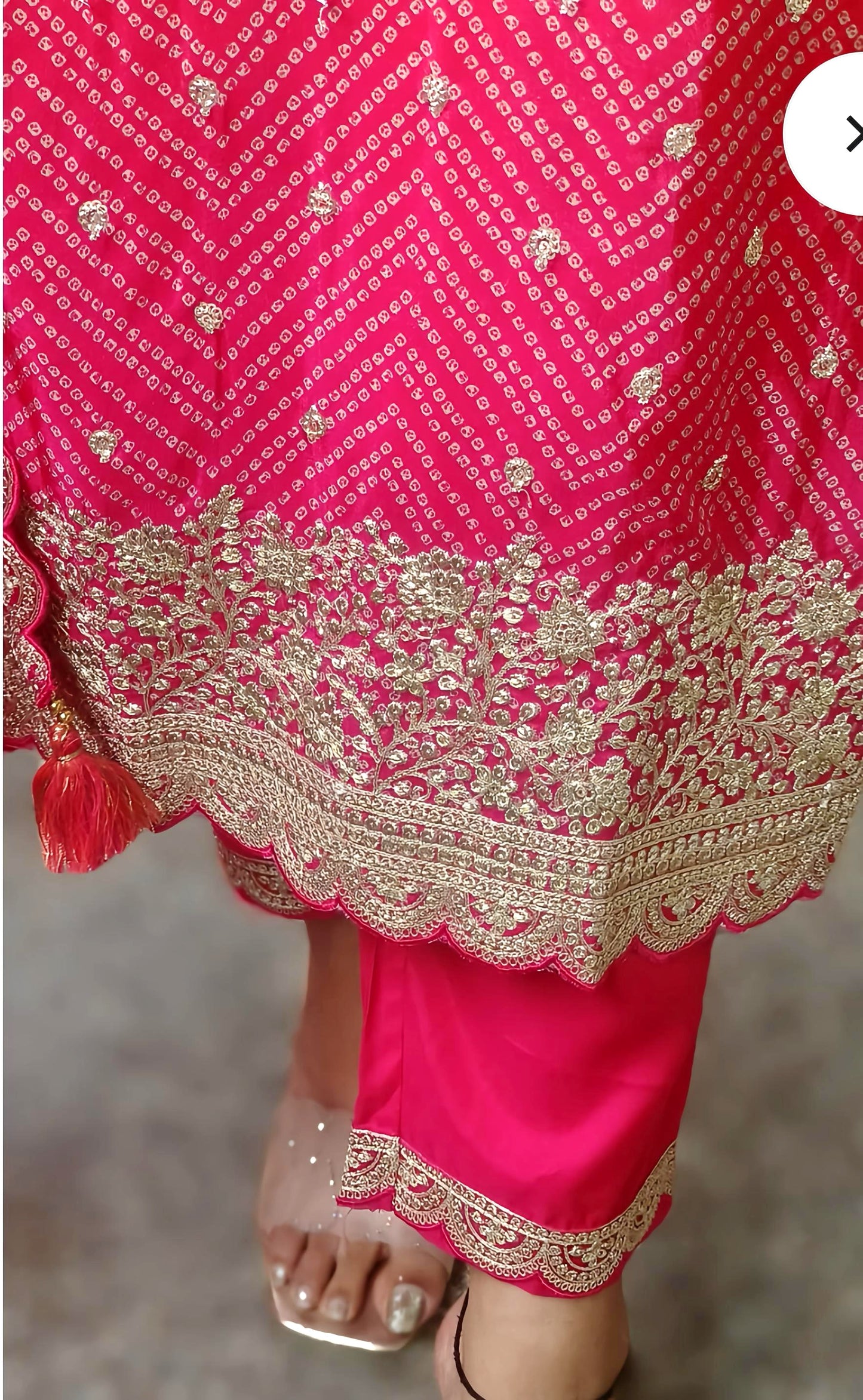 SHILPA SHETTY"S FAVOURITE BANDANI OUTFIT  HOA0106