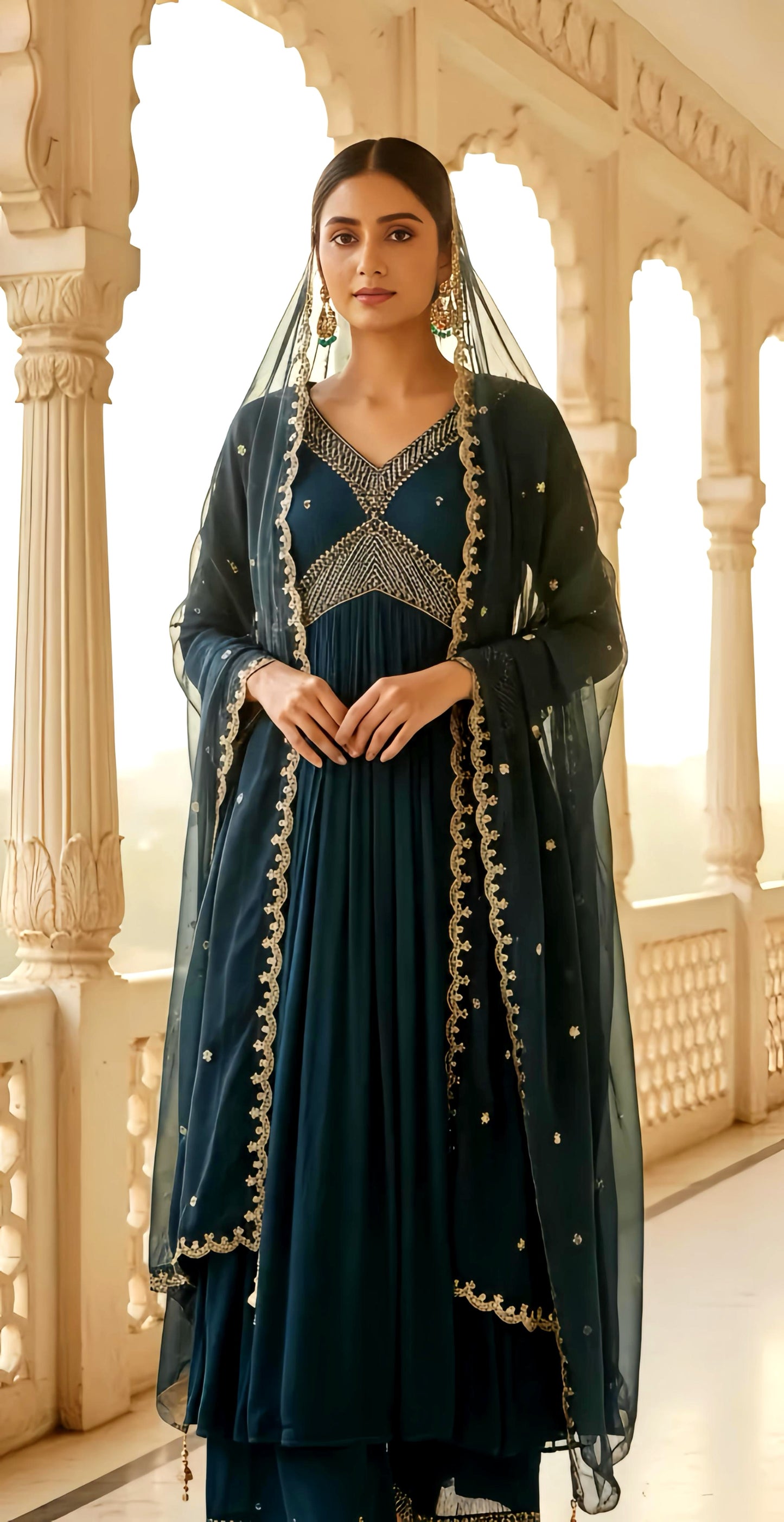 MEERA MORPANKH CHINNON SUIT HOA0127