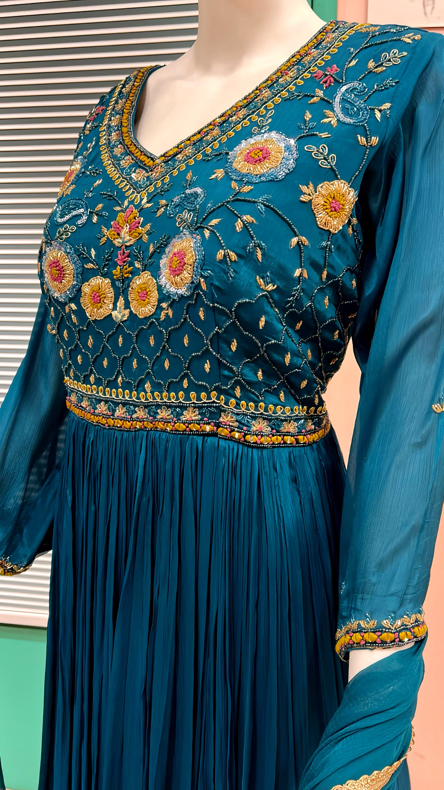 SAMYRA PRETTY DESIGNER GOWN HOA0158