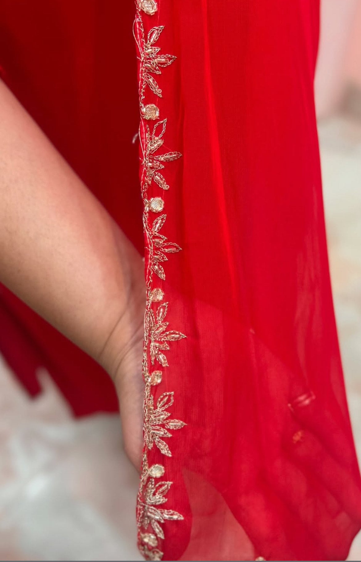 SANJANA BEAUTIFULL RED SILK SUIT HOA0126