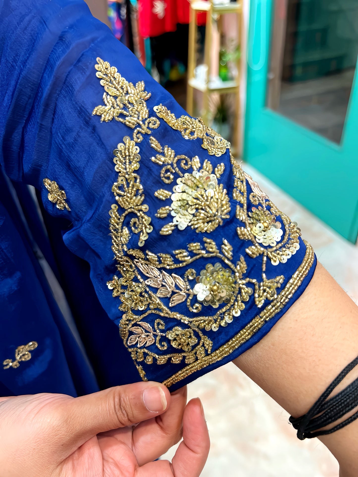 BOUTIQUE HAND EMBROIDERY OXFORD BLUE HOA0112