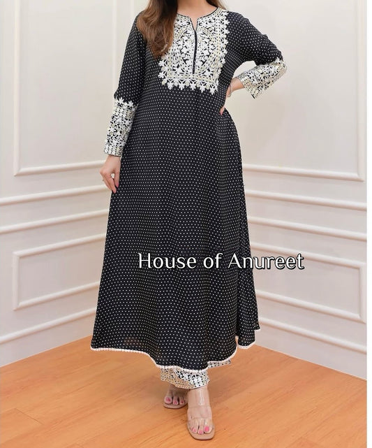 POLKA BLACK A-LINE EMBROIDERED HOA070