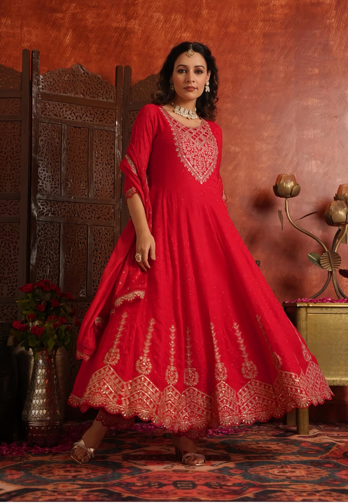 NIHARIKA RED ANARKALI HOA082