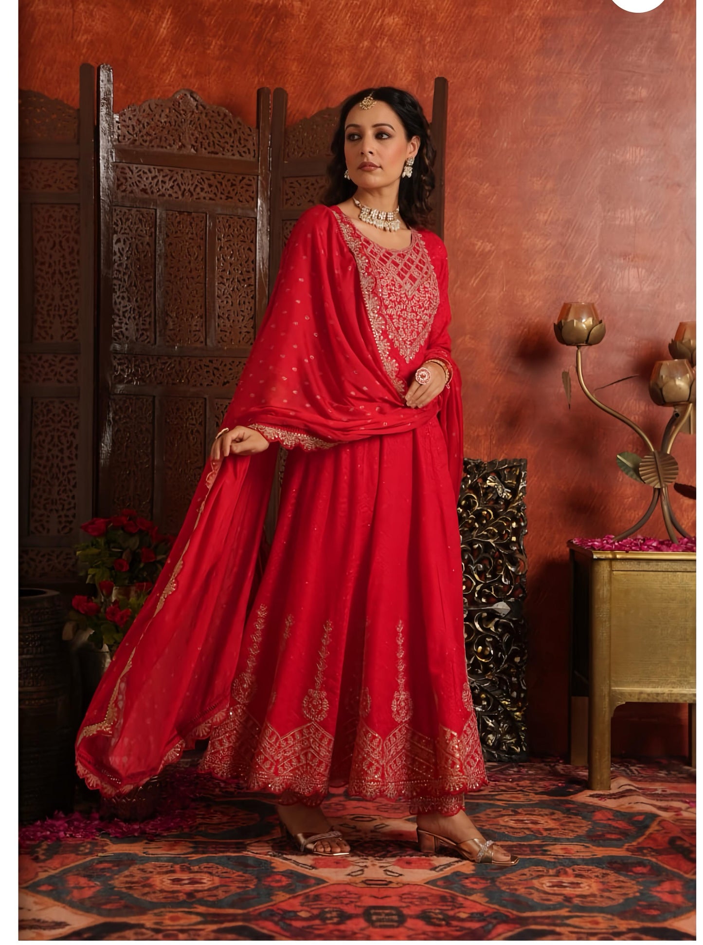 NIHARIKA RED ANARKALI HOA082