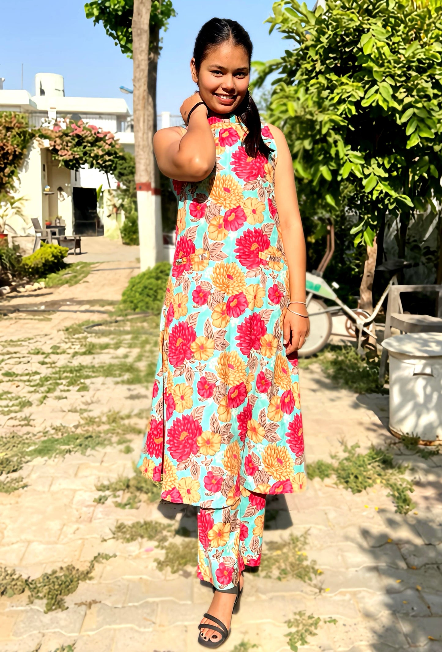 Beautiful Halter Neck and Smart Culottes and Front Pockets HOA026