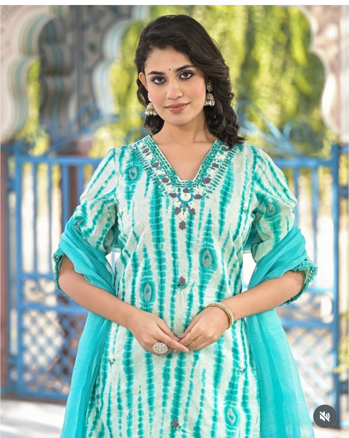 Beautiful 3Piece Suit HOA032