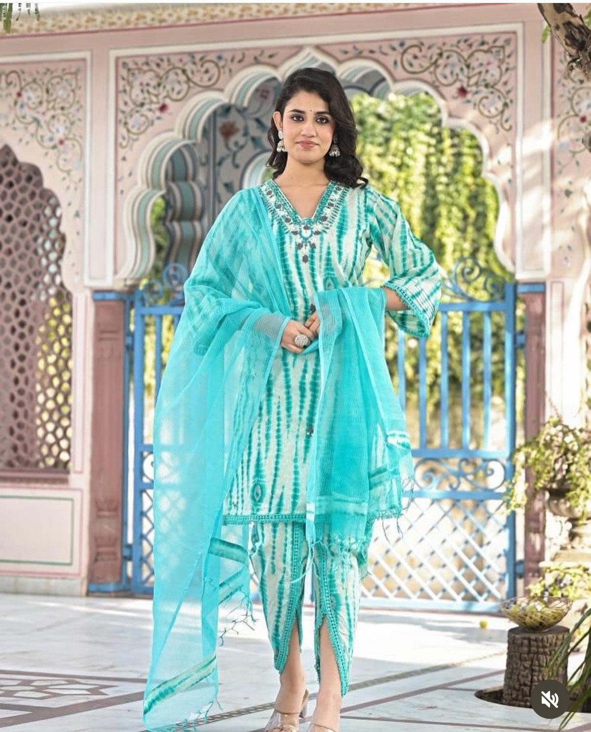 Beautiful 3Piece Suit HOA032