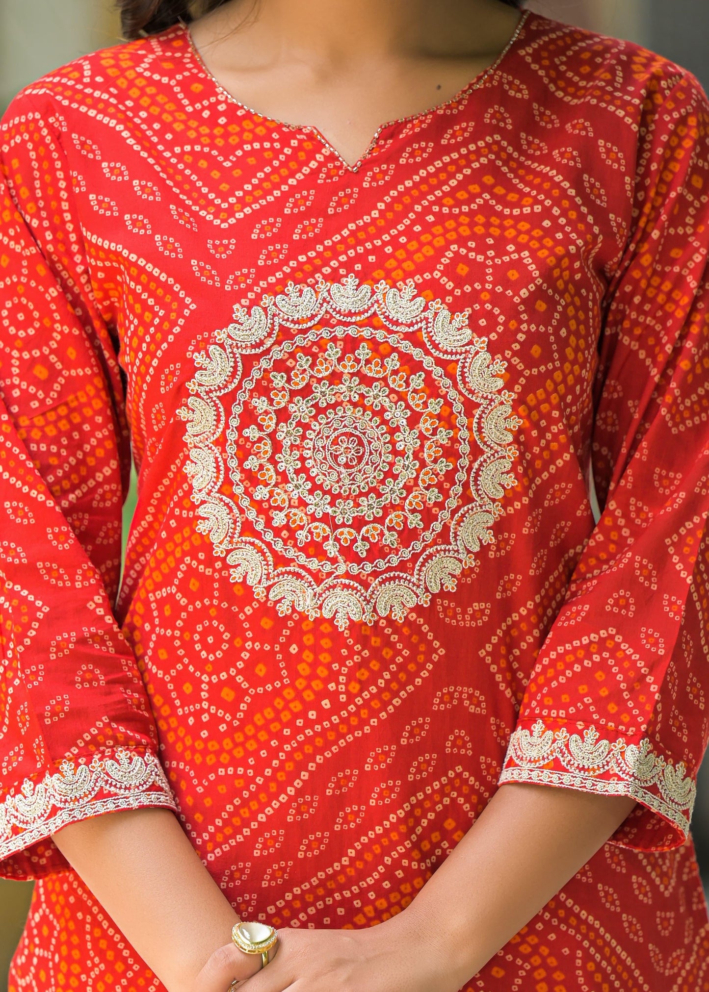 SHYNA TRADITIONAL BANDANI DUPTTA SET HOA075